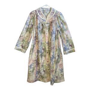 VTG Leisure Life Robe Housecoat Women M Pink Watercolor Snap Front 2 Pockets